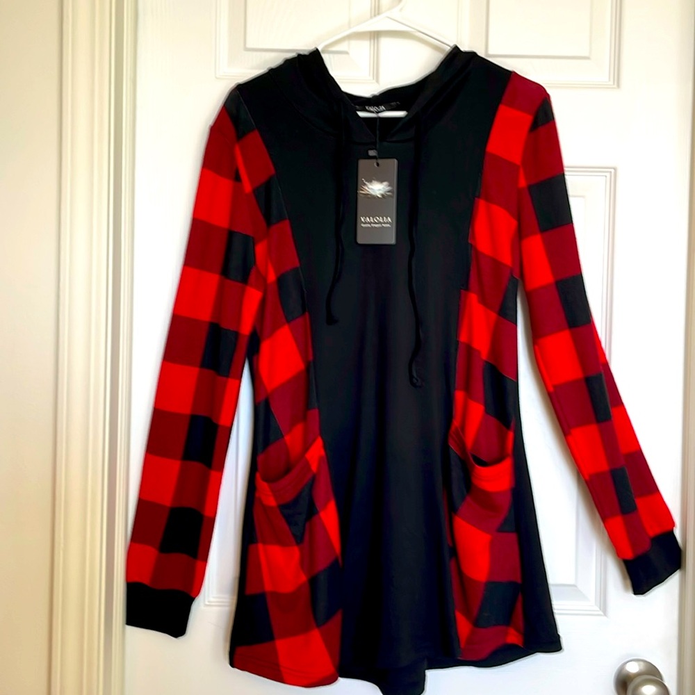 NWT. Valolia red and black tunic top
